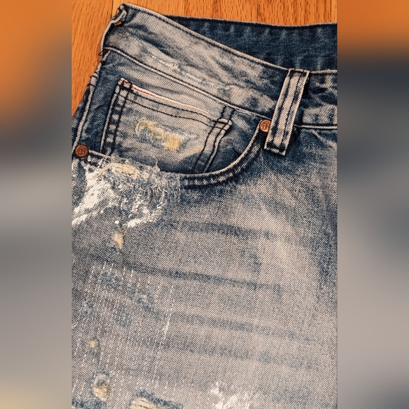 Denim House Light Faded Riped Denim Jeans - Picture 8 of 10